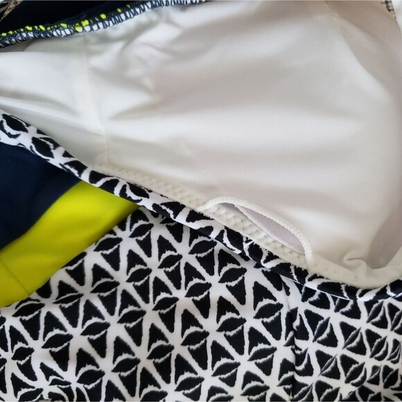 The Upside Cross Back Workout Sports Bra Women's Size 6 - Picture 6 of 9